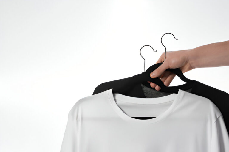 Oversized T-shirts Are the Ultimate Wardrobe Staple